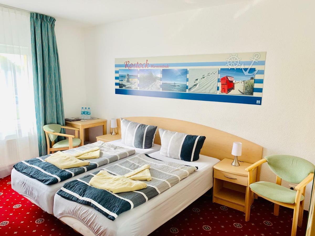 Hotel-Pension "Petridamm" Росток Екстер'єр фото