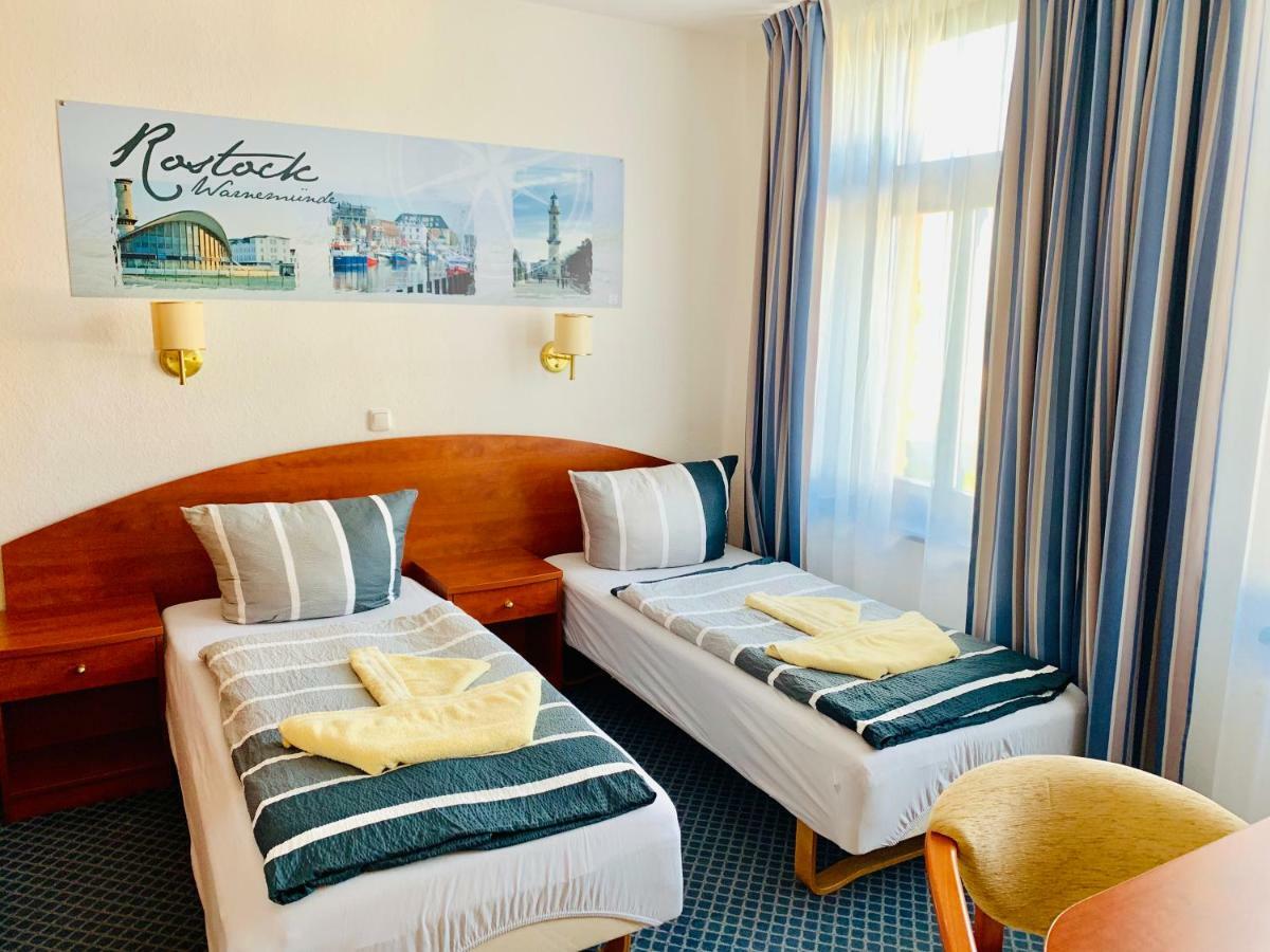 Hotel-Pension "Petridamm" Росток Екстер'єр фото