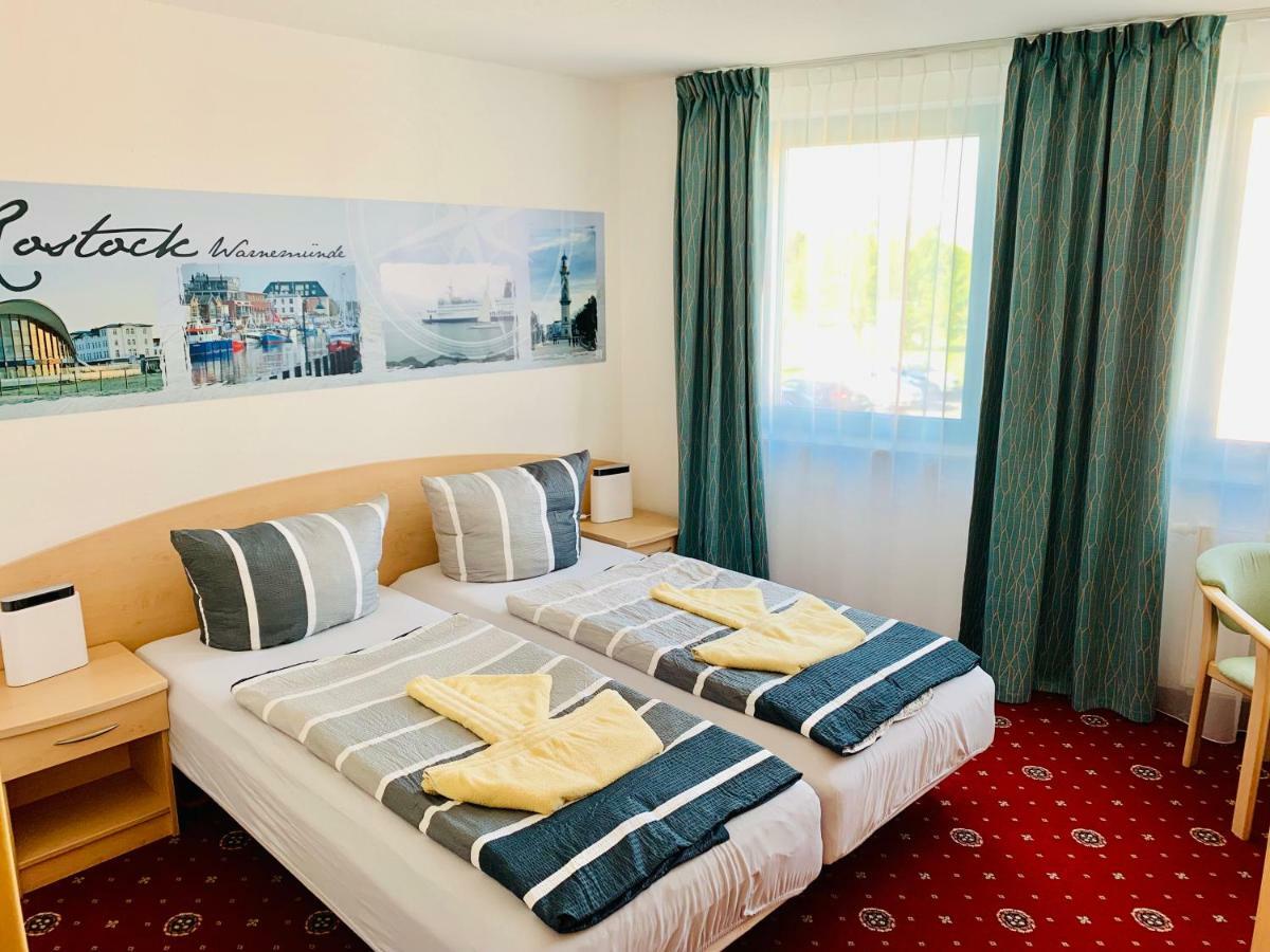Hotel-Pension "Petridamm" Росток Екстер'єр фото